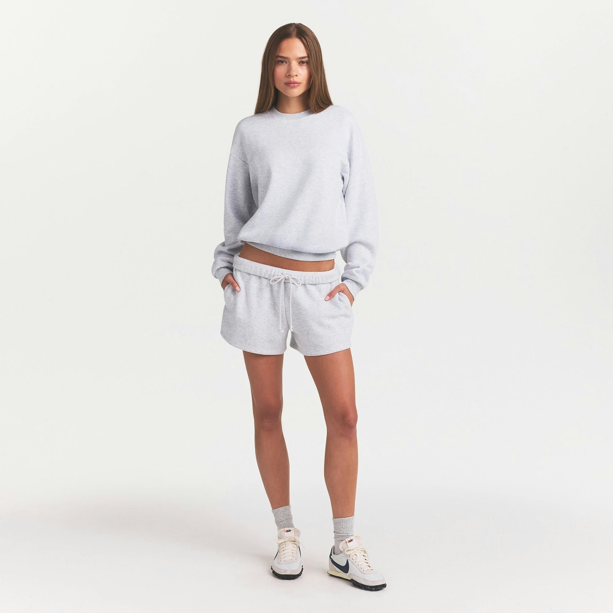 CLASSIC CREWNECK