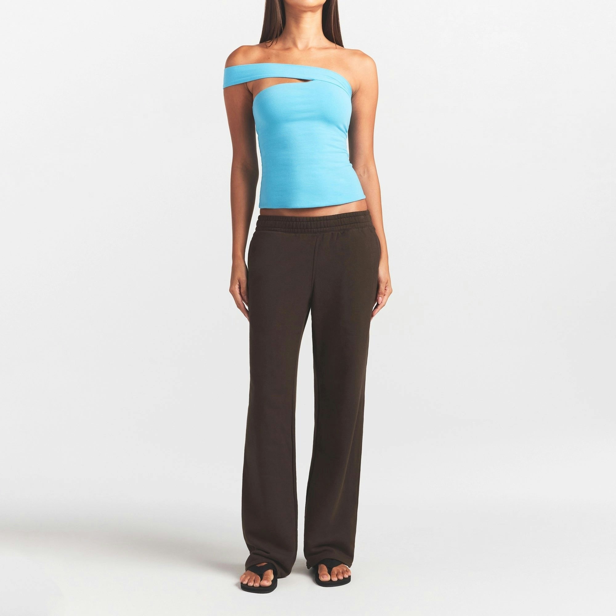 STRAIGHT LEG PANT