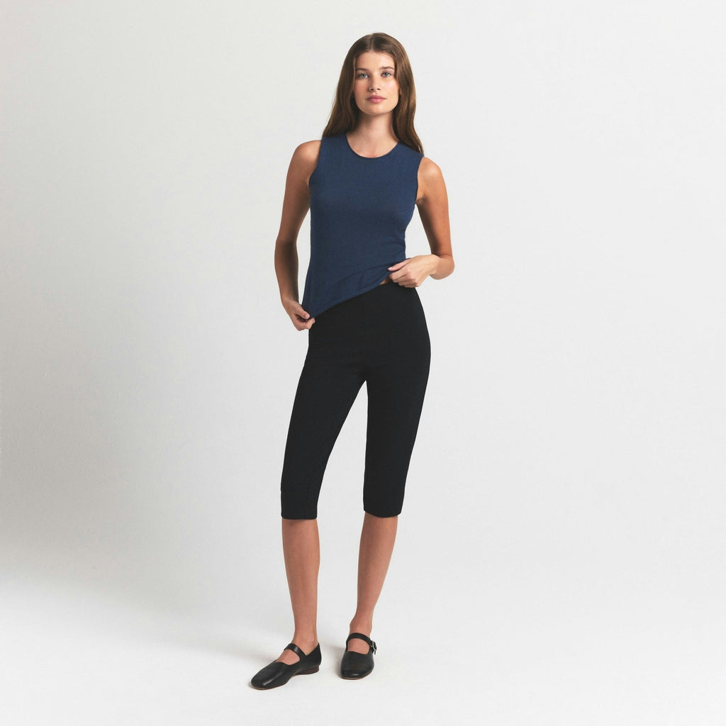 SLEEVELESS TOP