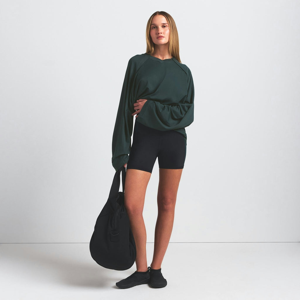 V-NECK OVERSIZED LONG SLEEVE TOP