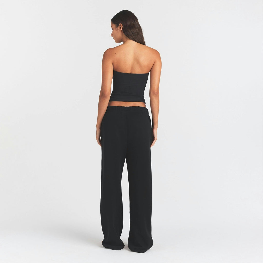 CLASSIC STRAIGHT LEG PANT