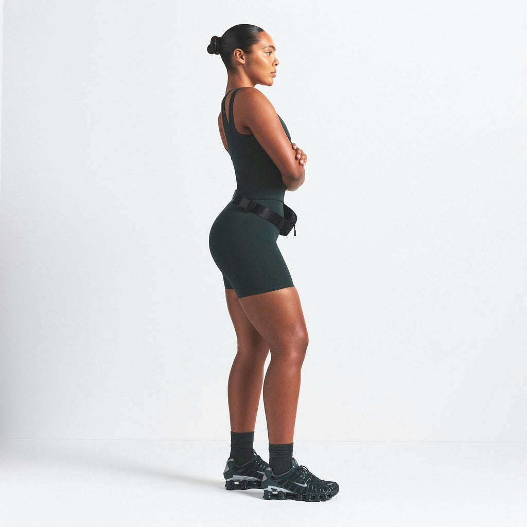 DOUBLE STRAP SCOOP TANK