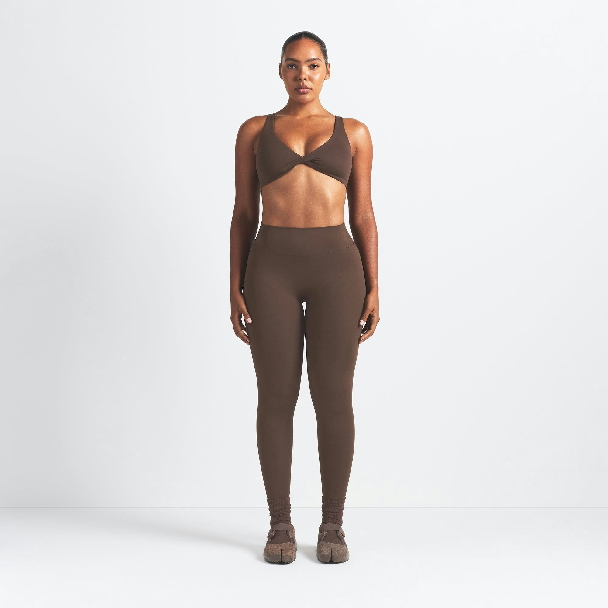 TWIST-FRONT BRA