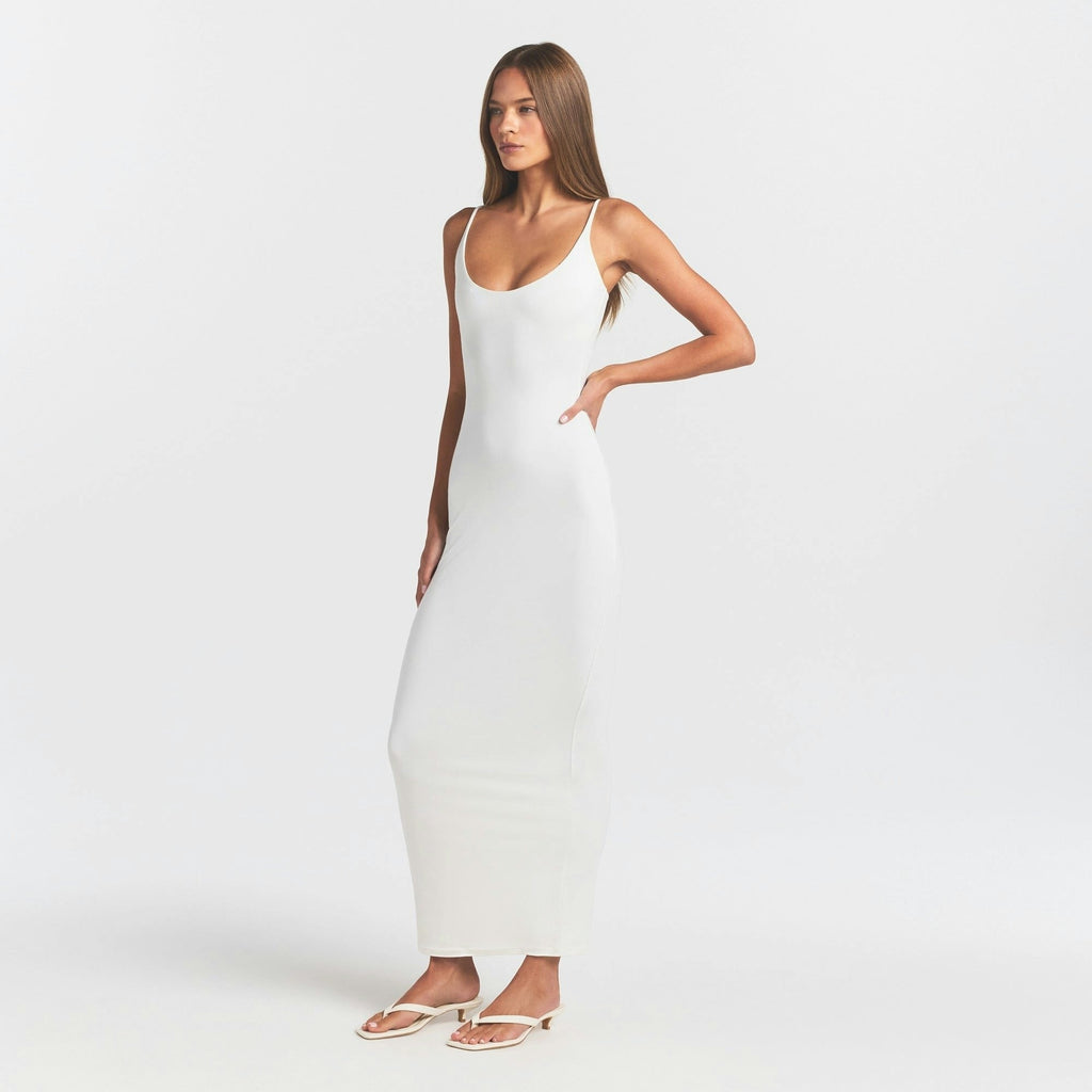 SCOOP NECK LONG DRESS