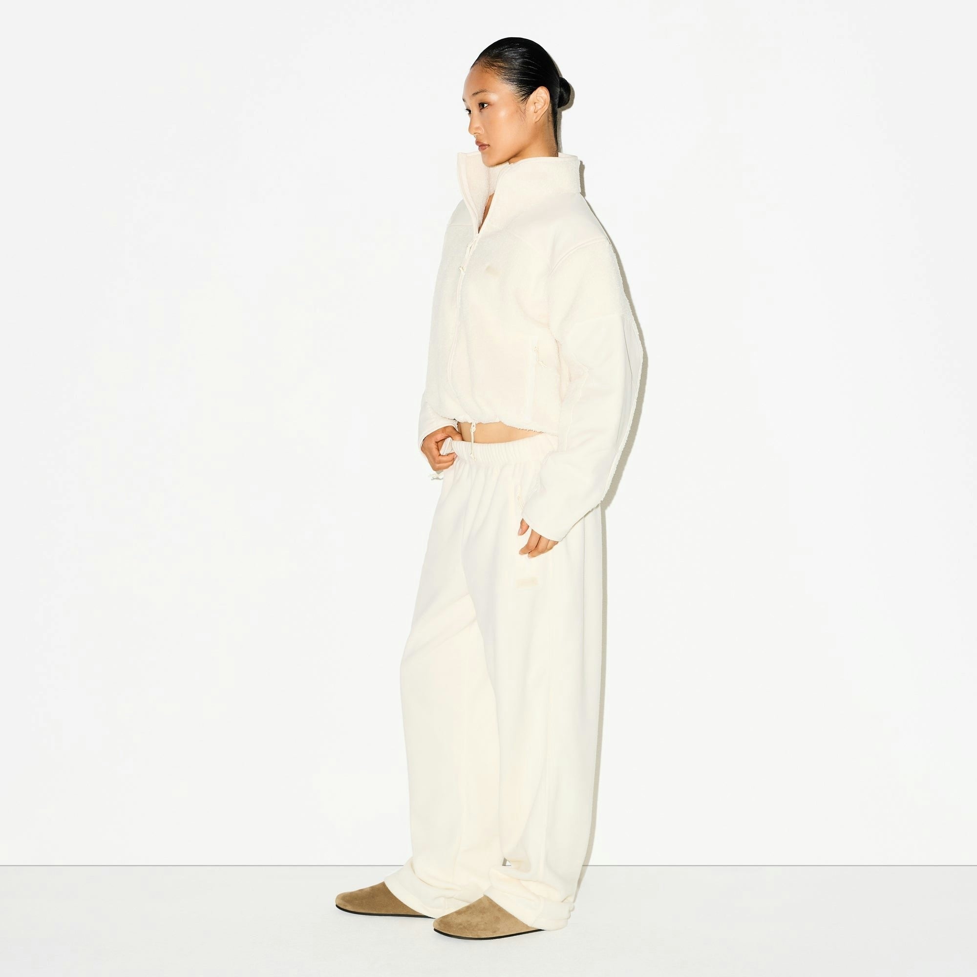 STRAIGHT LEG PANT
