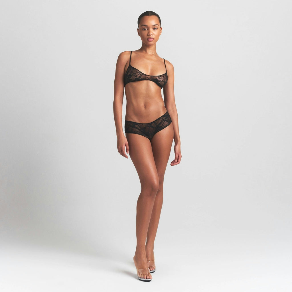 SKIMPY SCOOP BRALETTE