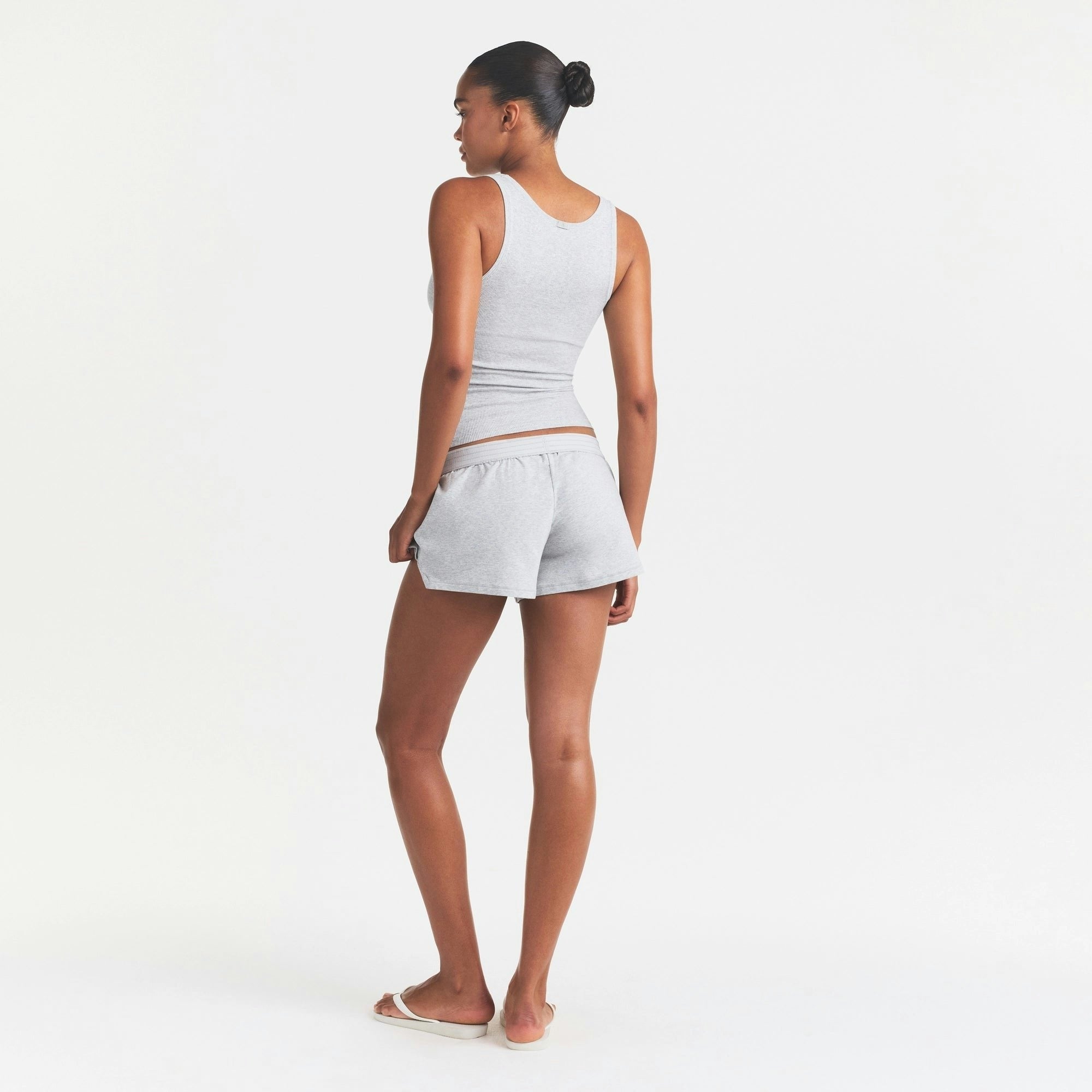 LOOSE SHORT